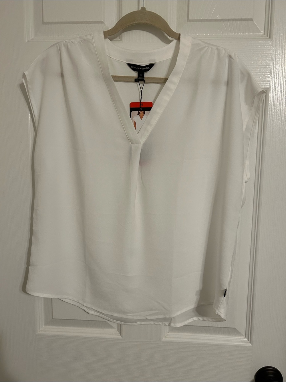 Banana Republic White V-Neck Cap Sleeve Blouse